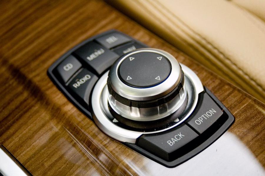  BMW X3 xDrive 2.8i 2011 года  (фото 13 из 37)